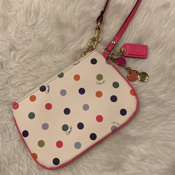 Coach polka dot wristlet - Picture 2 of 6
